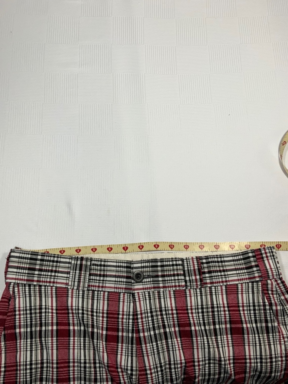 2 Each Dickie's Regular Fit Plaid Shorts - Picture 5 of 15